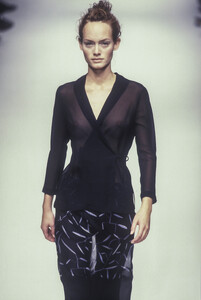 814066236_AlbertaFerretti1997WomenRTW66.thumb.jpg.8f85f7fb87cfe2afe6f9823d1ceb9f0c.jpg