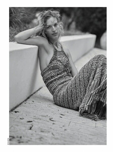 Elle Italia N.24-25 - 09 Luglio 2022-18.jpg