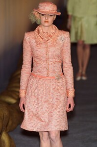 Chanel-ss01-23.thumb.jpg.d7de95a9715916c1dc6de326bbe3a08b.jpg