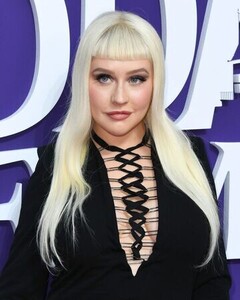 Christina_Aguilera_2019.jpg