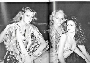 Harpers-Bazaar-Italia-1979-Lisa-Ryall-Juli-Foster.thumb.jpg.5edc7df36bd0becc322e9b21380813a9.jpg