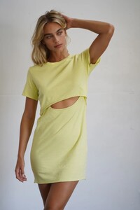 LNA-Citrus-Yellow-Dillon-Tee-shirt-Dress_result.jpg