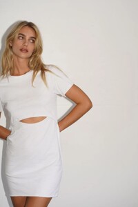 LNA-Dillion-White-Tee-Dress-with-cutout_result.jpg