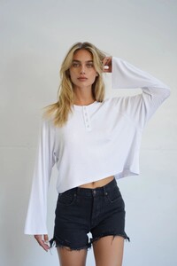 LNA-White-Rhett-Long-Sleeve-Top_result.jpg