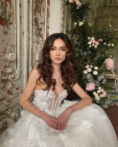 annievictor_official_272353850_3087272954817958_4639062099723177455_n.webp