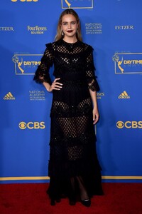 bailee-madison-at-49th-annual-daytime-emmy-awards-in-pasadena-06-24-2022-5.jpg