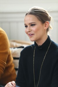 clara-rugaard-i-am-mother-portrait-session-at-the-2019-sundance-film-festival-4.thumb.jpg.9954b84e0b4d8895d72ceb026faad9b1.jpg