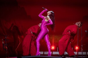 dua-lipa-future-nostalgia-tour-in-oslo-06-26-2022-2.thumb.jpg.71ee2a1df31e0690fb5e109305dae7cb.jpg