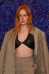 ellie-bamber-at-finch-partners-host-paramount-uk-launch-dinner-in-london-06-21-2022-1.jpg