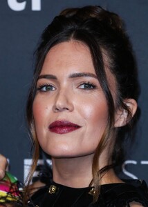 mandy-moore-this-is-us-screening-at-2022-paleyfest-5.thumb.jpg.05cd7d6f1dbe311f9691a6c10ab8ec8d.jpg