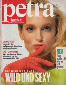 petraDe0388coverOdileBroulard.thumb.jpg.c36a3d89a2b09fc15059306566f5618e.jpg