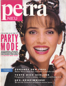 petraDe1188coverLaurenLindberg.thumb.jpg.39ae99e62483130af99c3c3da6c9c62c.jpg
