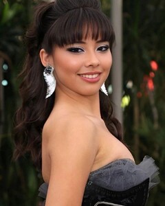xochitl-gomez-at-jurassic-world-dominion-premiere-in-los-angeles-06-06-2022-3.jpg