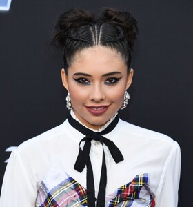 xochitl-gomez-at-lightyear-premiere-at-el-capitan-theatre-in-hollywood-06-08-2022-5.jpg