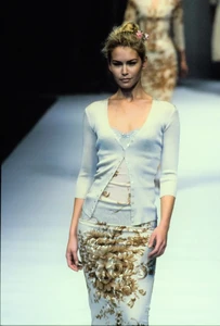 039-dolce-gabbana-spring-1997-ready-to-wear-details-CN10049420-valeria-mazza.thumb.jpg.1fe272b99878cdae28552176655c3daf.jpg