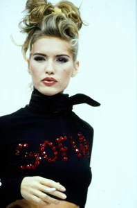 082-dolce-gabbana-spring-1992-ready-to-wear-detail-CN10049308.thumb.jpg.146e200b20e6566ffd88d0e7fb67186f.jpg