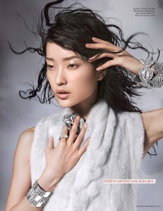 1069073914_DuJuan-VogueChinaSeptember2012-6.thumb.jpg.86cb3b8c3ef1160a391cf2cf62e2f0ce.jpg