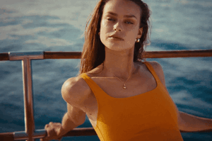 111558250_ezgif.com-gif-maker(27).gif