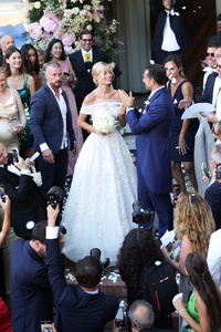 117798943_TommyChiabraAndFridaAasenWeddingInPortofino19.png