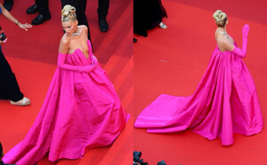 1179157433_ElsaHosk-Instagram2022_05_263.thumb.jpg.8535468f99cfc28b5cd006333d7e494d.jpg