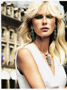 123_Flash_Vogue_Joyas_Spain_June2012_002.thumb.jpg.f95a1804751f7a5a4ac6c65fc9709271.jpg