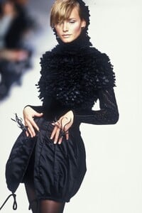 1271342779_ClaudeMontana1994WomenRTW157.thumb.jpg.abd6e26e9c85a21af5ab01a48f2e38c5.jpg