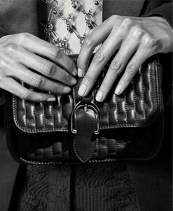1650621113_VogueMagazineGermanyNovember2018-49.thumb.jpg.770bcab62f6b12a331b114205eacbb09.jpg