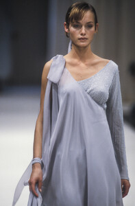 1715808710_AlbertaFerretti1994WomenRTW61.thumb.jpg.9663e426fc36e9e8ddc39f711ae51fdf.jpg