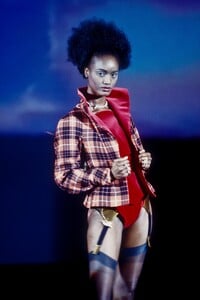 1749902306_margarethlahoussaye-duvignyvw9711--.thumb.jpg.e83a62998cc92db0f6e77f75d66b3f95.jpg