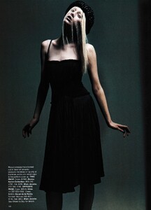 1838586692_PIPOCA-HarpersBazaarUS(June2005)-FallPreview-003.thumb.jpg.375602ab48159e403386077e84a01b3d.jpg