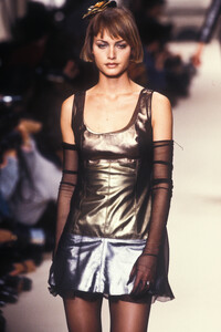 201491740_Chanel1994WomenRTW187.thumb.jpg.b94fb50e2cf13222c92e3310d078d19e.jpg