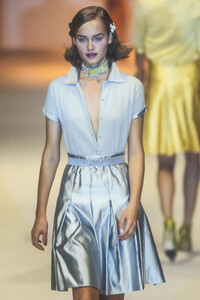2138947233_Blumarine1995WomenRTW130.thumb.jpg.a7935cb668fa2b3e2e78dadd0c33c461.jpg