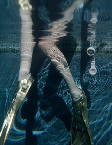 420008899_THE-UNSEASONAL-POOL-CAPACITY-1-FASHION-EDITORIAL2021-GER-GER-01458.thumb.jpg.c60e0addef933ad3caee26cdbb135992.jpg