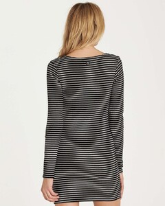 jd19mrig_billabong,wg_blk_bck1.jpg