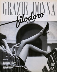623664633_ELLEItaliaDecember1989.thumb.jpg.1208517e0afac00895a5aac56751bedc.jpg
