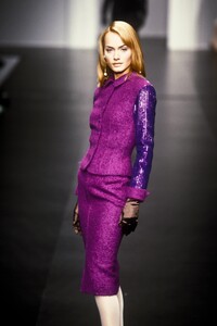649766009_Valentino1995WomenRTW72.thumb.jpg.cb65596ad5058d60b843edb69b7fa714.jpg