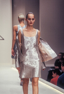 715302408_Krizia1995WomenRTW97.thumb.jpg.bc4570af3836906cfac53644ebcbc3f7.jpg