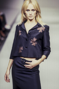 796239663_AlbertaFerretti1996WomenRTW114.thumb.jpg.3d8c03da15f3e2157629db2c670fd3ef.jpg