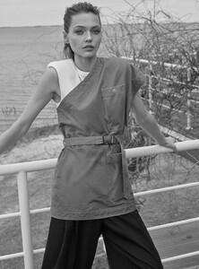 832904596_VogueGreeceMay2019-8.thumb.jpg.c8a4a75fb48cf25409e25cc18836687d.jpg