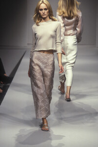 902948862_AlbertaFerretti1996WomenRTW7.thumb.jpg.0f3e1cc54f29090f359593520ac92ccb.jpg