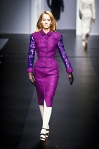 994708886_Valentino1995WomenRTW71.thumb.jpg.8bbae3d87600b9dbbd01b8dc3a0b0441.jpg