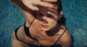 Aritzia-Babaton-00.00.27.893.png