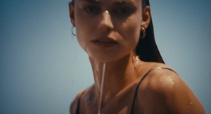 Aritzia-Babaton-00.00.33.542.png