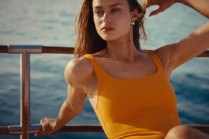 Babaton-Aritzia-00.00.05.851.png