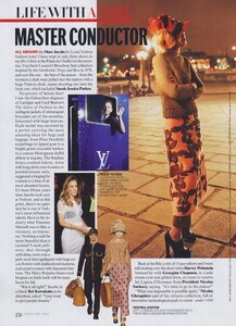 Bartley_US_Vogue_May_2012_01.thumb.jpg.3dd7e5a6f2c95081d9eb51a66066b661.jpg