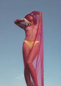 Ella-Weisskamp-S-Magazine-18-Maddalena-Arcelloni-6.thumb.jpg.443342e81ee18371418b28360352a95f.jpg