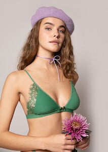 LEONESSA_Lingerie_Poison_Ivy_Green_Lingerie_Strappy_Thong_Green_Bralette_6_1024x1024.thumb.jpg.c30817e00b424384fbfde8a0d232527d.jpg