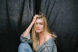 Oceane-10.thumb.jpg.b6870e63f06c6353a3cd923e57dc0a59.jpg