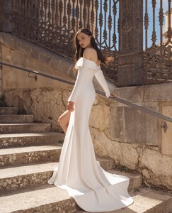 Ottavia-back-scaled.jpg