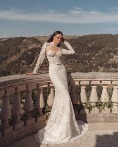 Raffaela-front-scaled.jpg